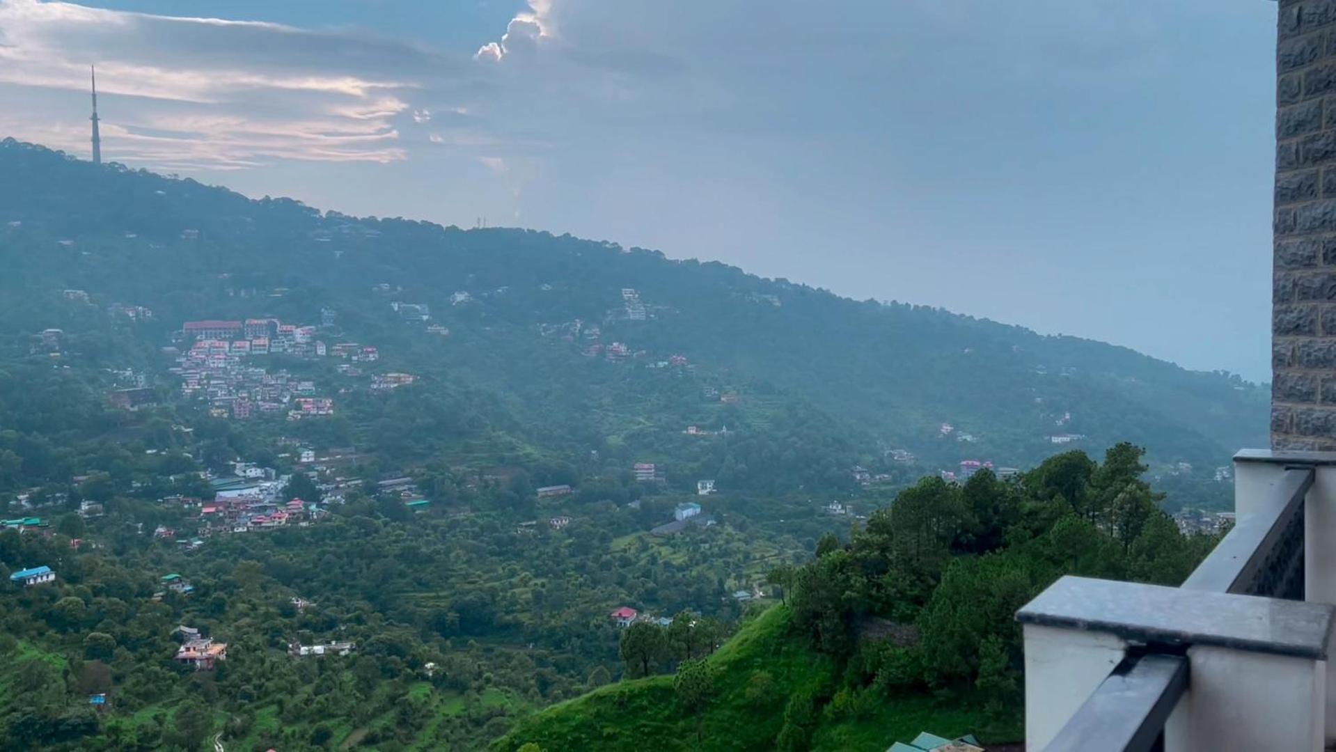 Hotel Rosetum Kasauli Exteriér fotografie