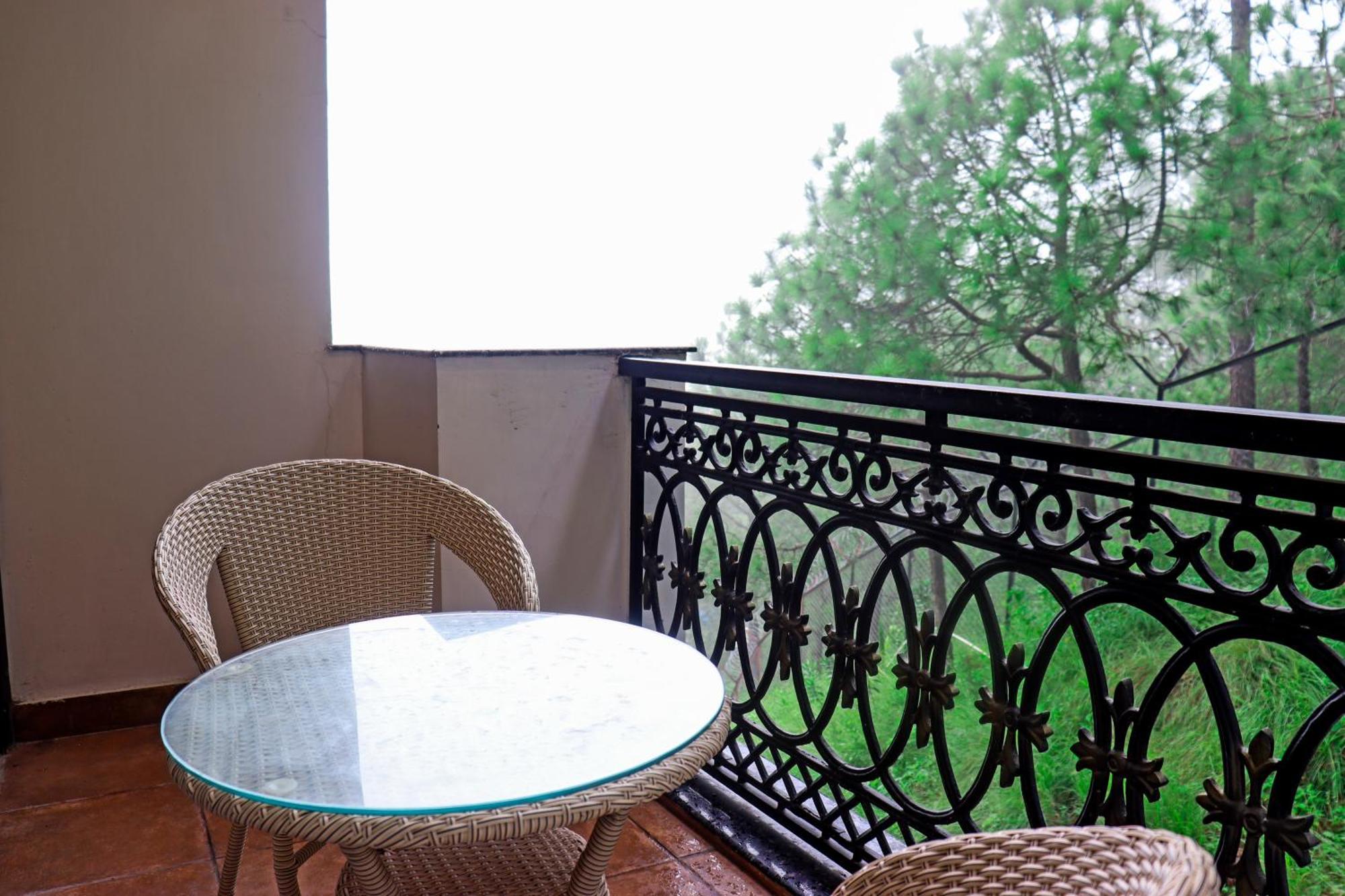 Hotel Rosetum Kasauli Exteriér fotografie